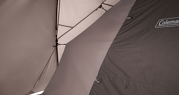 広々した室内空間を実現