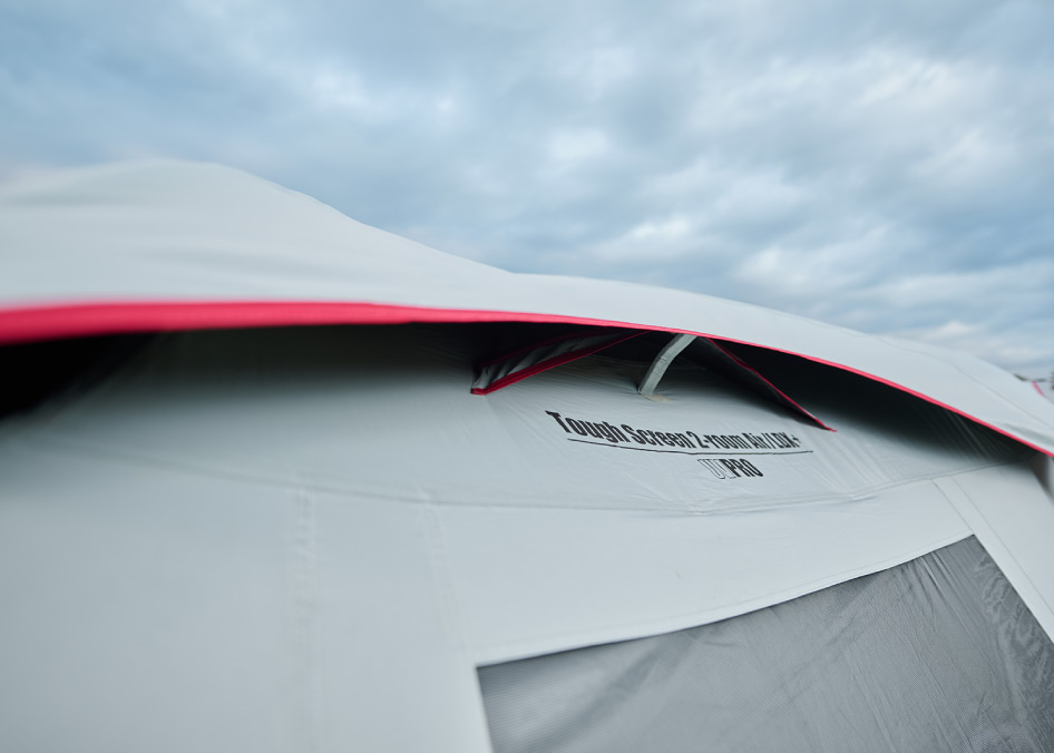 トップベンチレーション（フライシート寝室側上部）