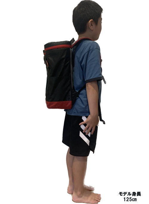 ジャックインパックブラック/レッドモデル着用