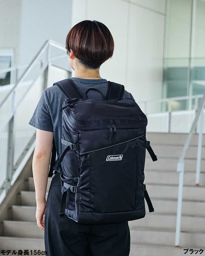 ウォーカースクエアバックパック(ブラック)