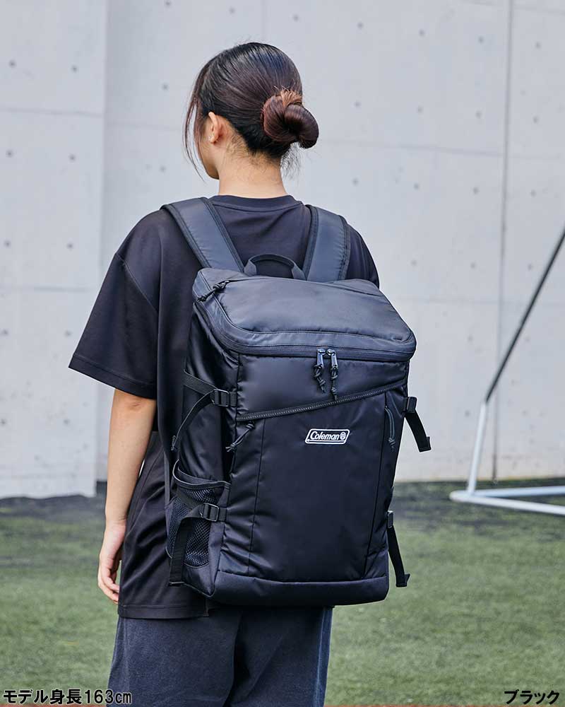 ウォーカースクエアバックパック(ブラック)