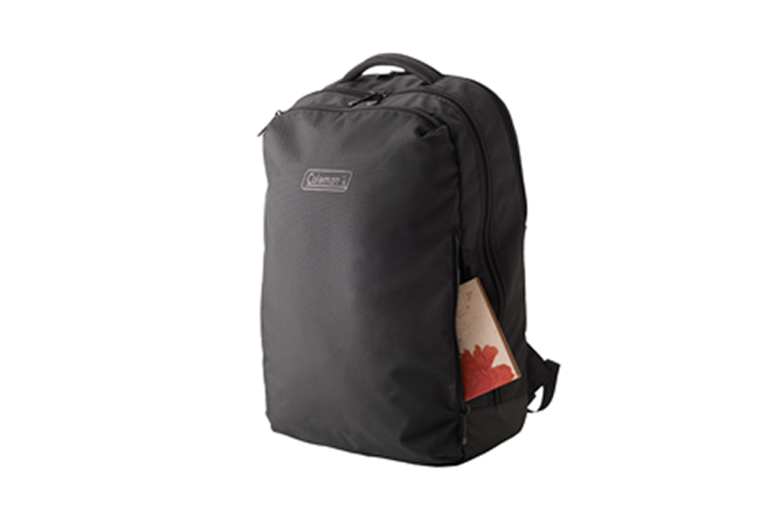 フロントポケット