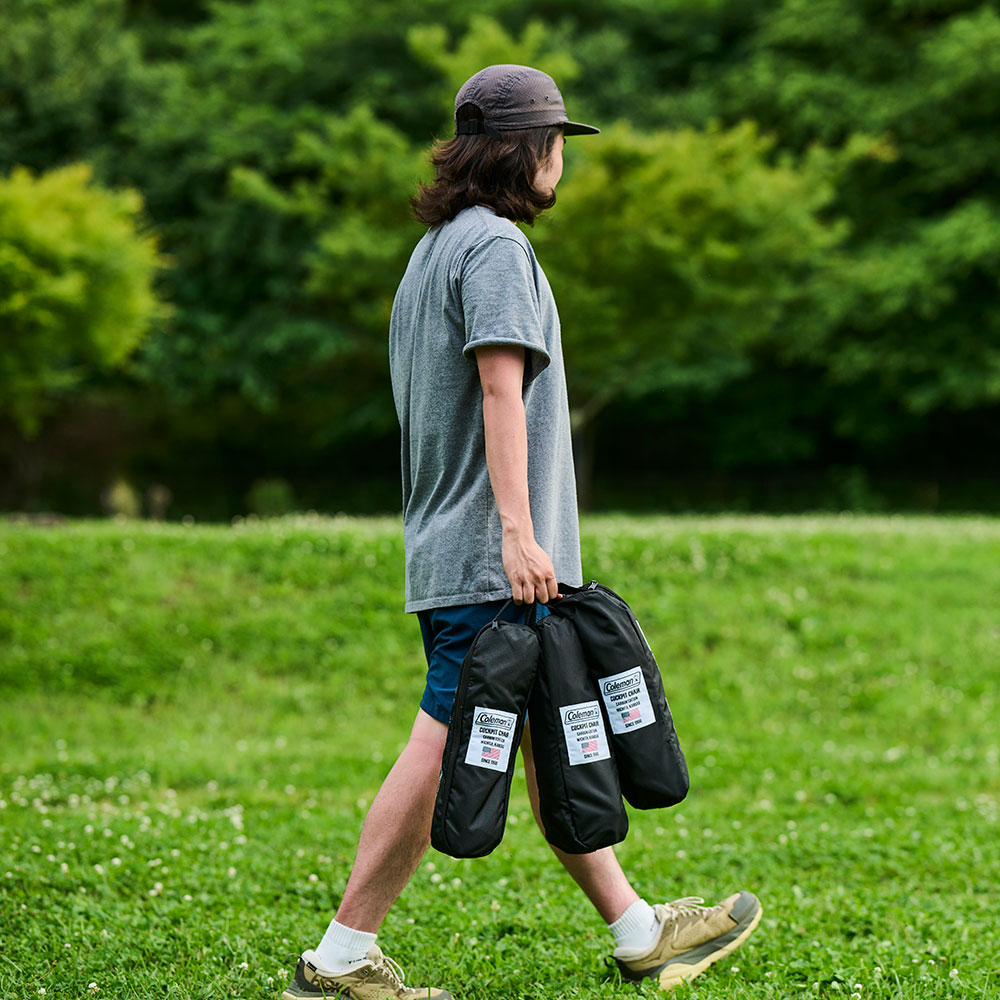 コックピットチェア カーボンエディション(プラチナムブラック)