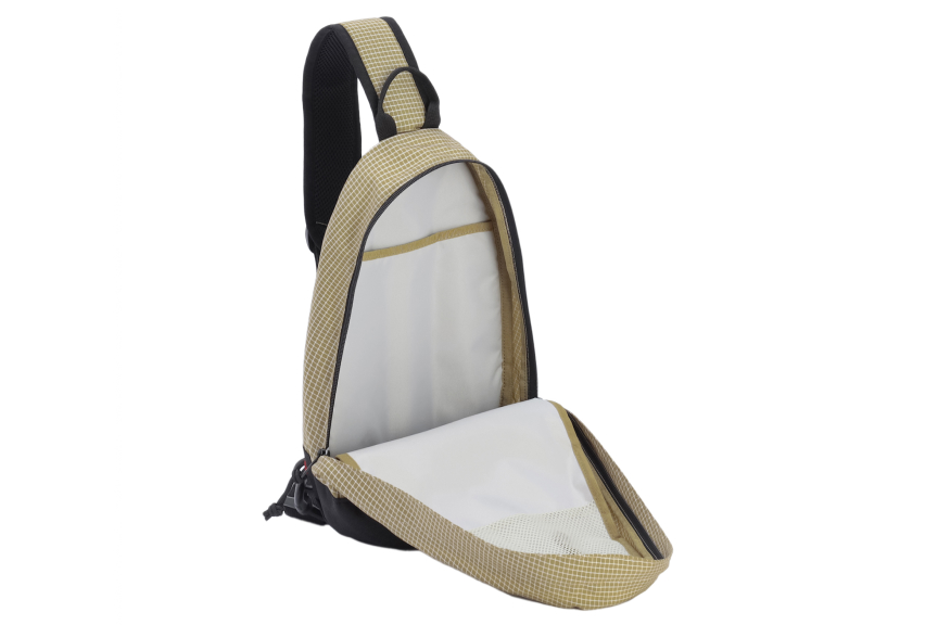 ウォーカースリングバッグ（コヨーテリップ）