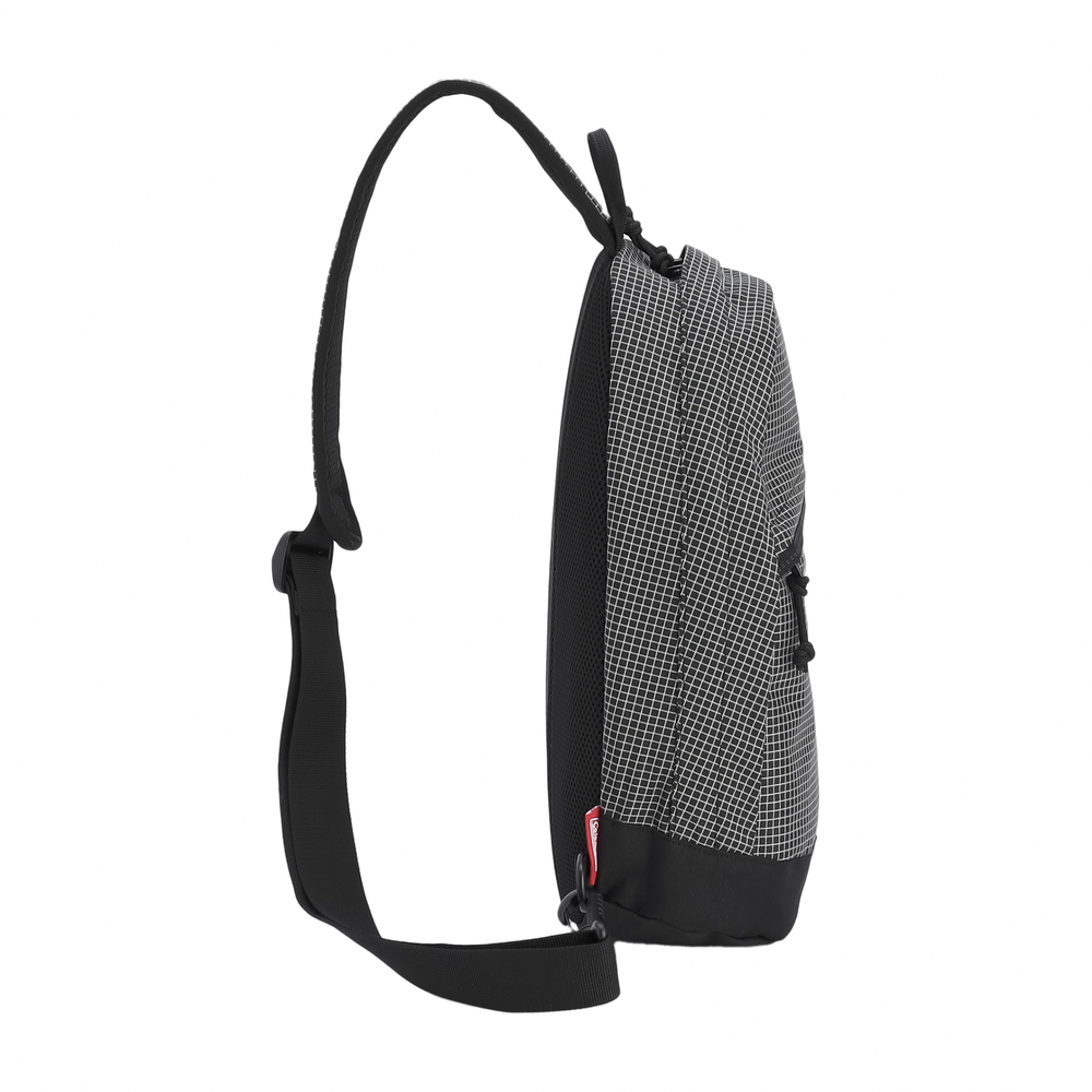 ウォーカースリングバッグ(ブラックリップ)