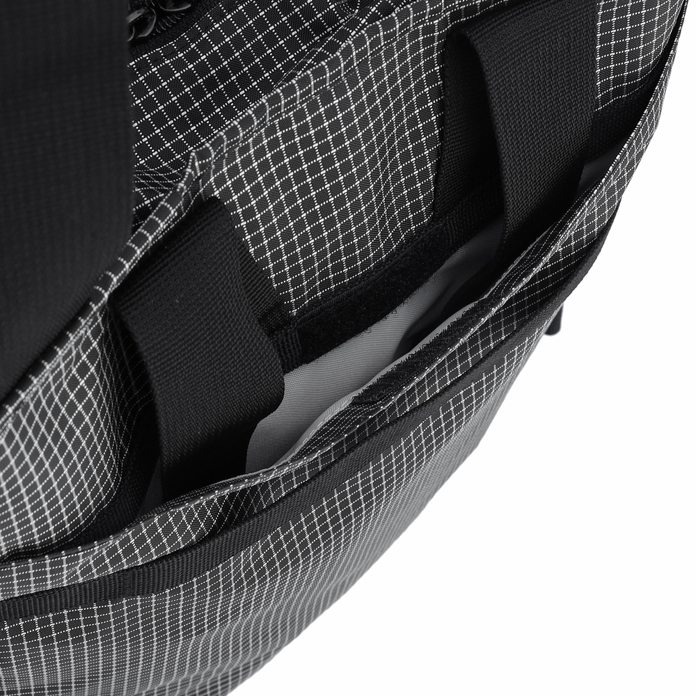 ウォーカー3WAYバックパックトート（ブラックリップ）