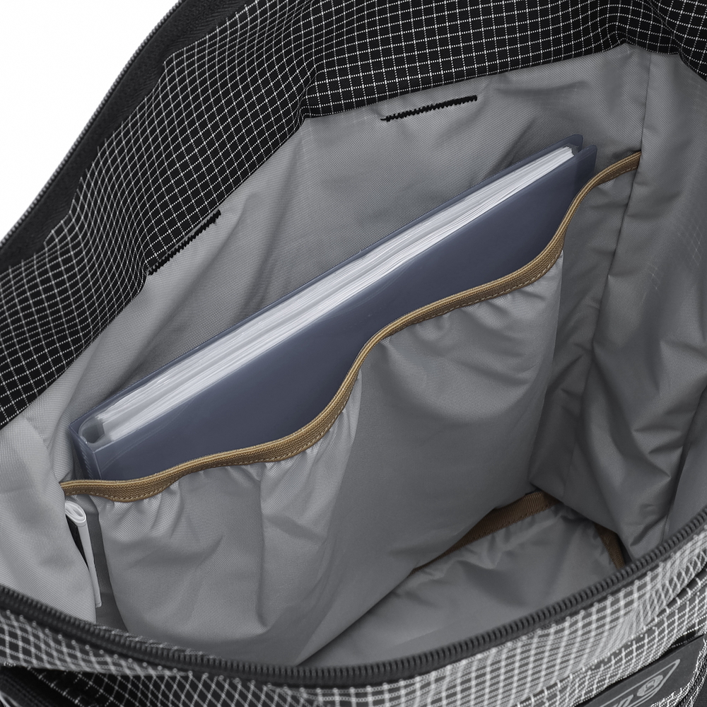 ウォーカー3WAYバックパックトート（ブラックリップ）