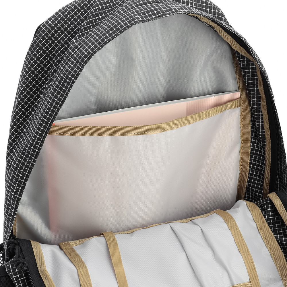 ウォーカー15（ブラックリップ）