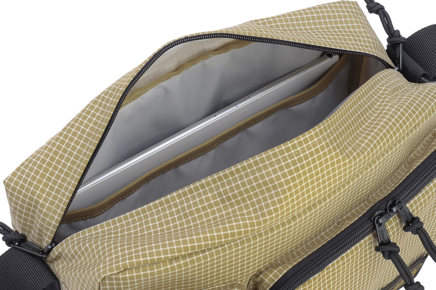 ウォーカーショルダー（コヨーテリップ）