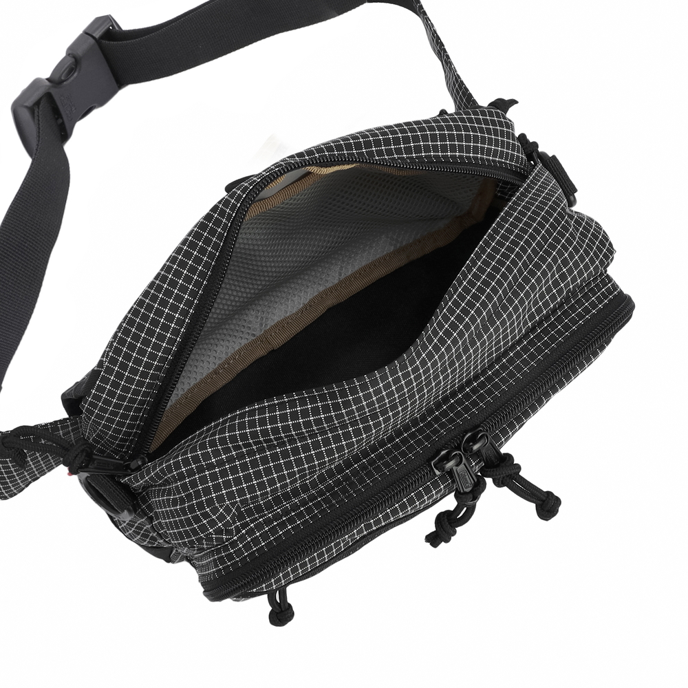 ウォーカーポーチ(ブラックリップ)