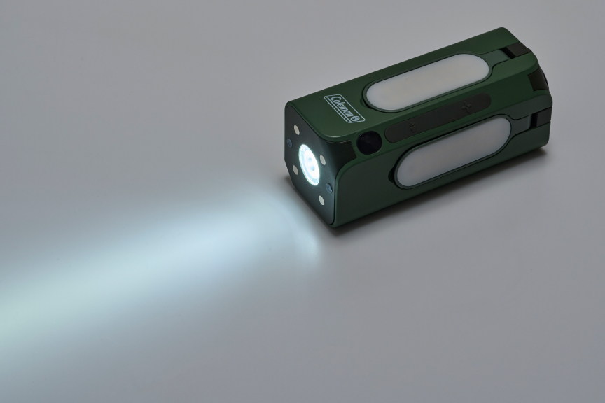 いざというときに頼れる多機能LEDライト